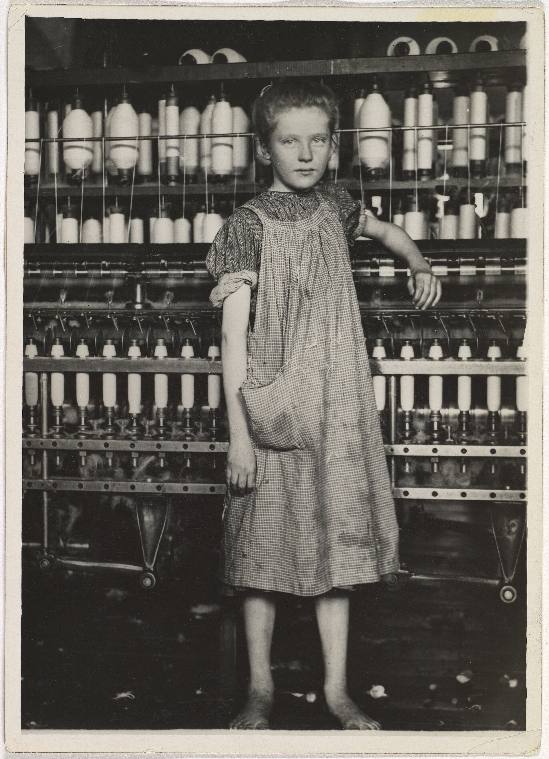 Addie Card, zwölfjährige Spinnerin in der North Pownal Cotton Mill