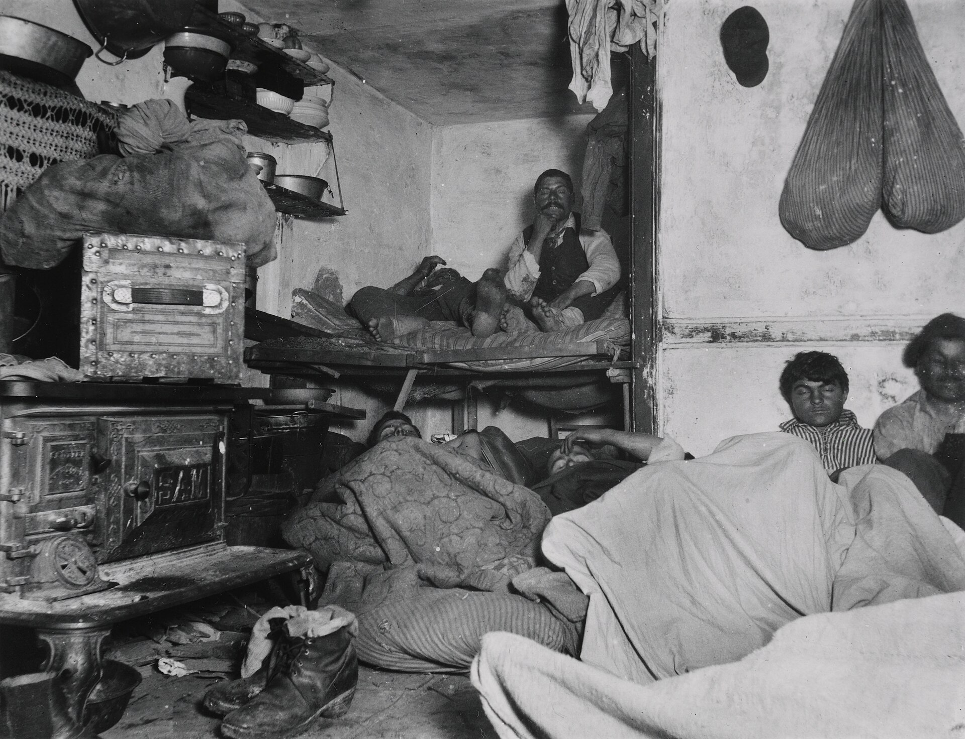 Schlafgänger in einer überfüllten Mietskaserne, Bayard Street, New York